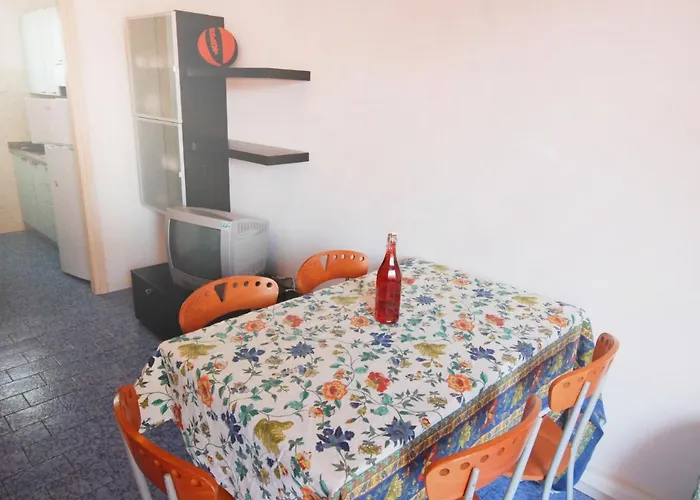 Michelangelo-1 By Interhome